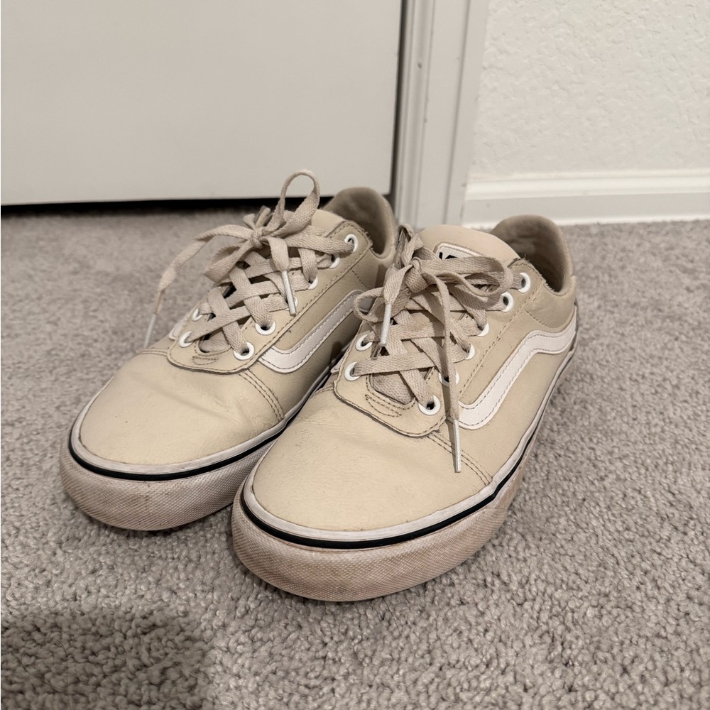 Vans Women’s Beige Lace-Up Sneakers